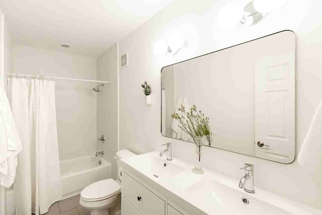 400 East 13th Street - Photo 6 of 30