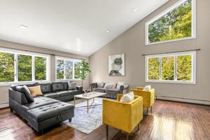 featured image of 17m Monroe Street