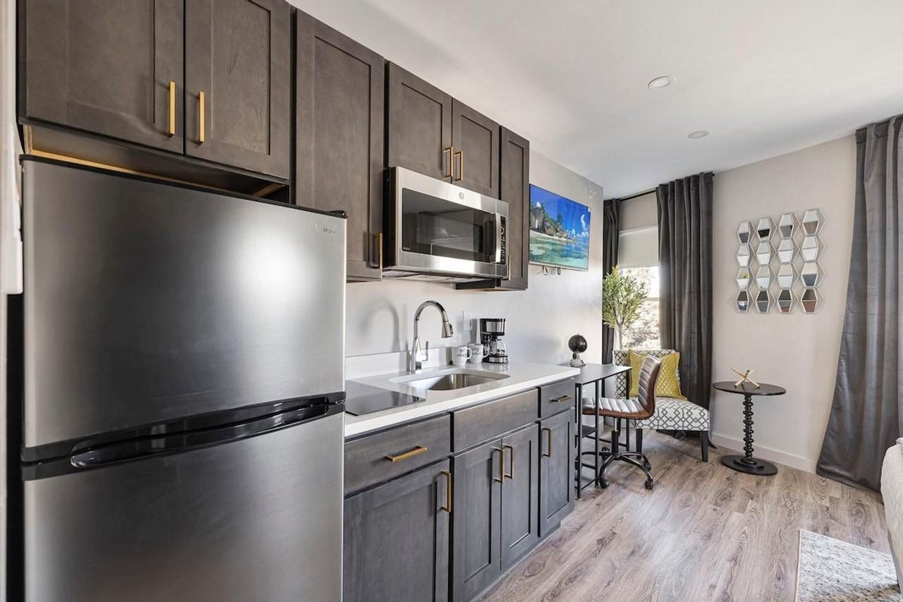 98 Cottage St #1056800P - Photo 4 of 15