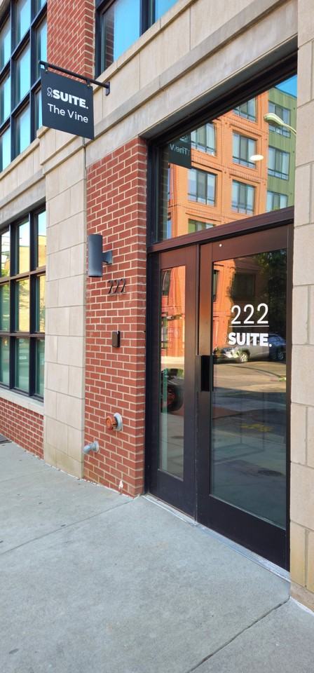222 Vine St #1060934P - Photo 7 of 33