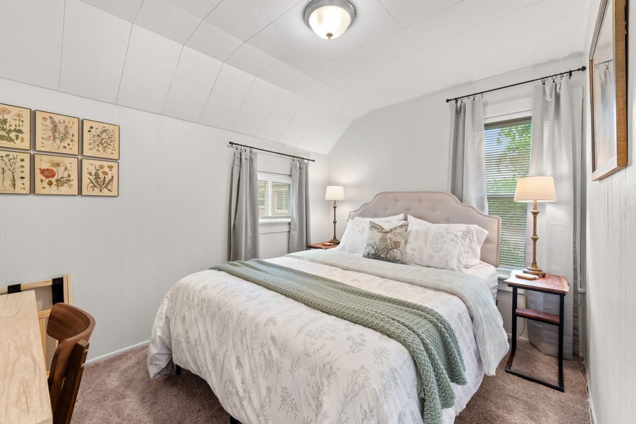 3175 Rocky River Dr #1061046P - Photo 4 of 39