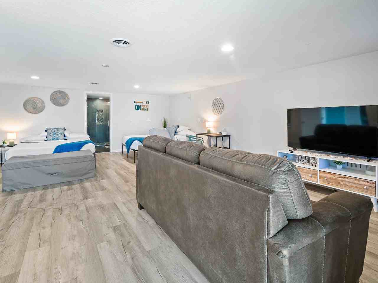 3585 Mong Ave #1061053P - Photo 2 of 40