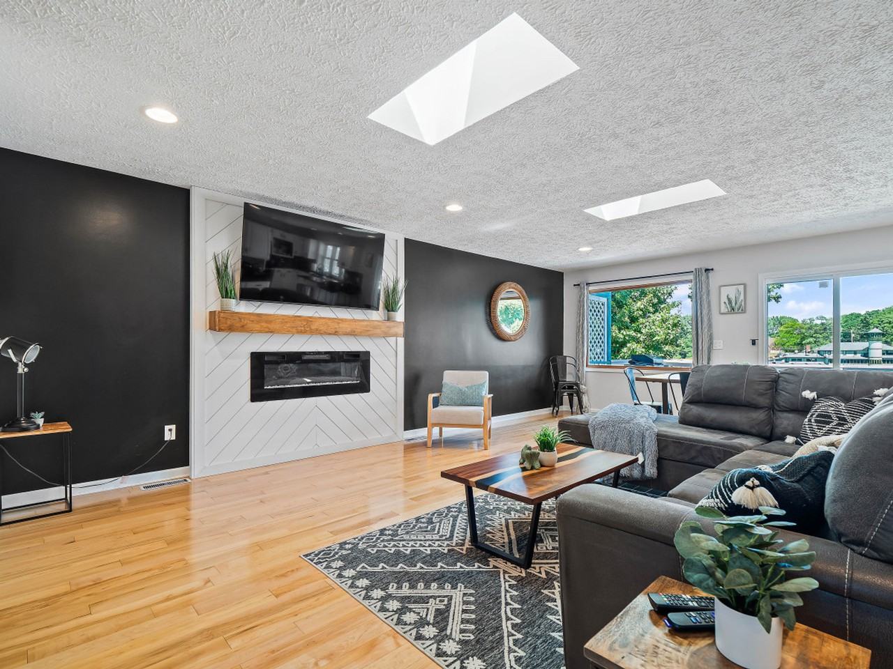 3585 Mong Ave #1061053P - Photo 6 of 40