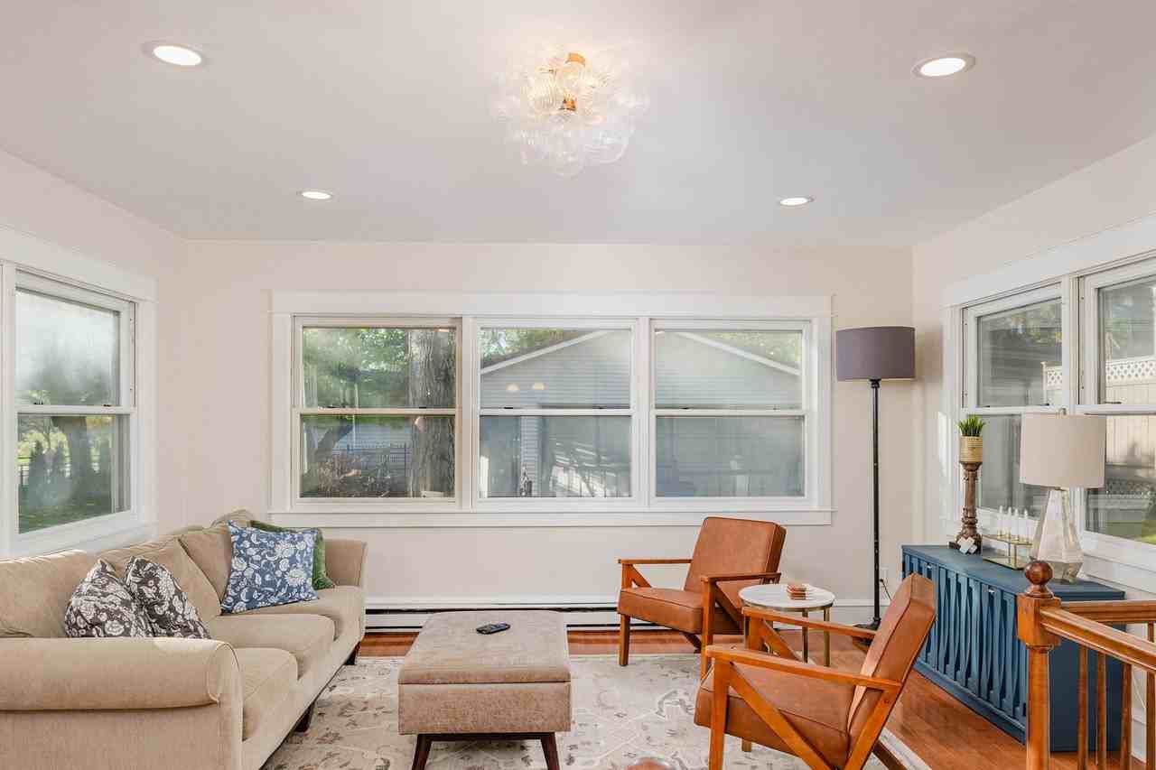 805 South State Street #1061647P - Photo 5 of 32