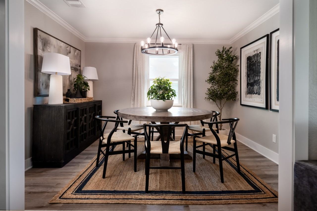 214 Helena Street #1071607P - Photo 4 of 33