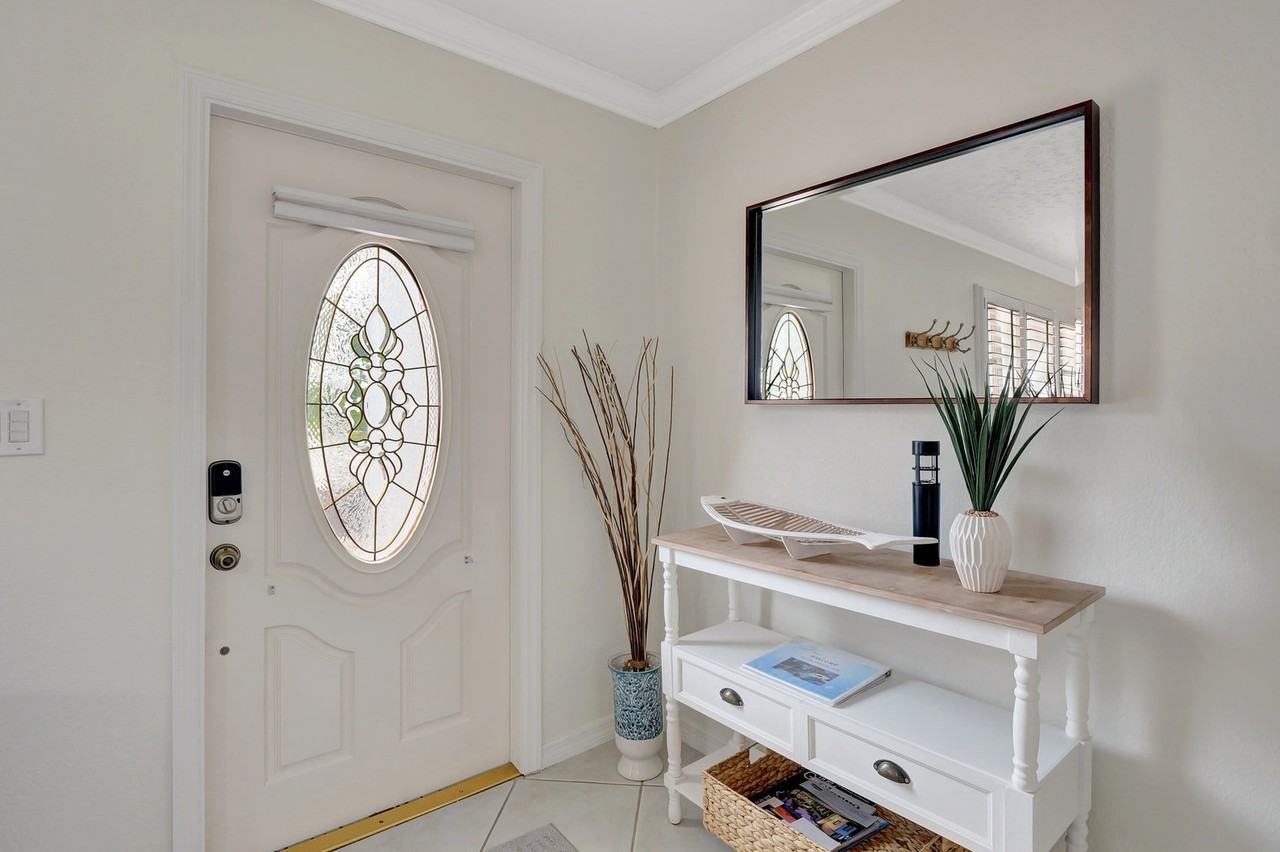 27526 Los Amigos Ln #1073491P - Photo 5 of 36