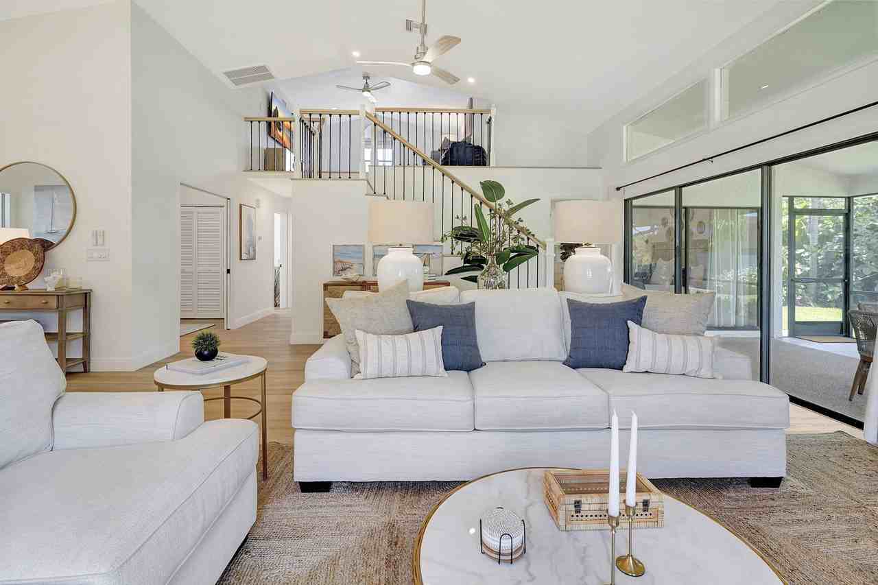 62 8th St #1073526P - Photo 2 of 45