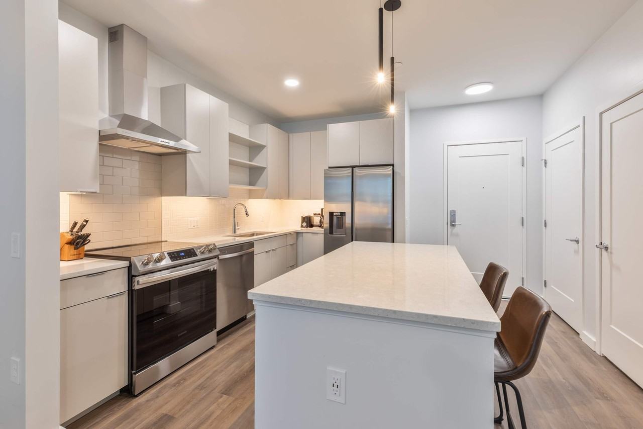 305 Winter St #1073615P - Photo 5 of 17