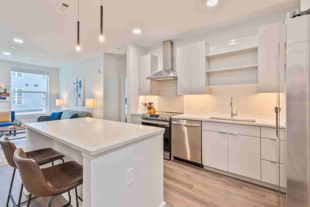 305 Winter St #1073615P - Photo 7 of 17