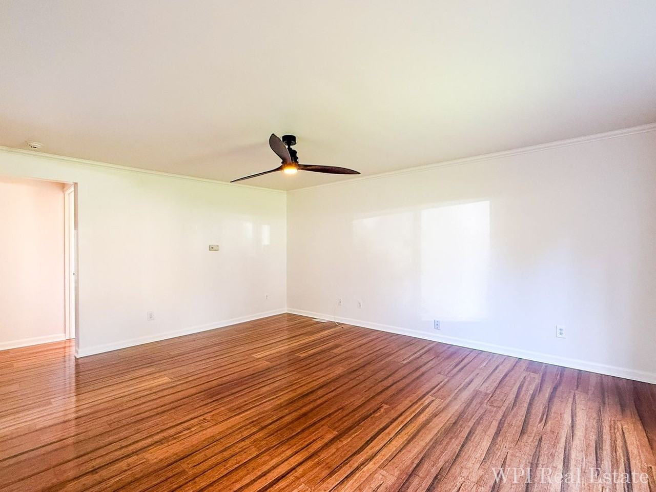 10405 8th Ave Ne - Photo 6 of 19