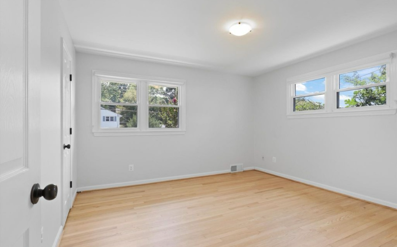 5954 Kedron St - Photo 2 of 20