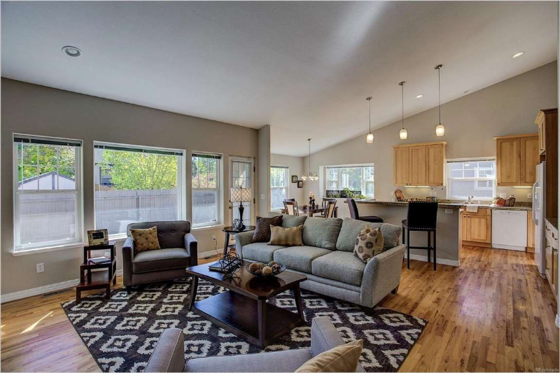 3220 Pierce St - Photo 4 of 14