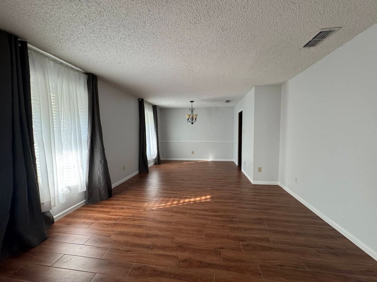 807 Bass Cir - Photo 4 of 27