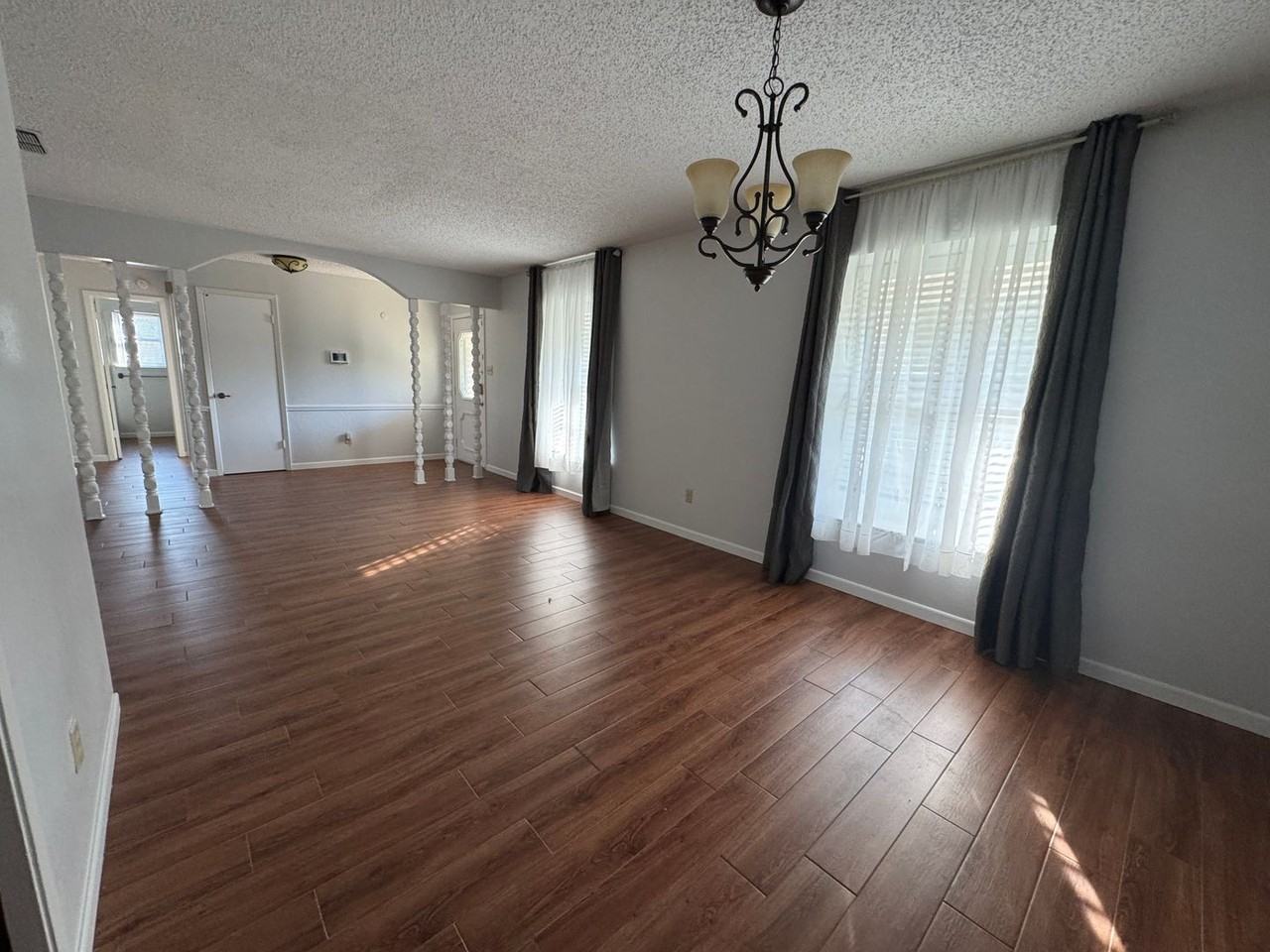 807 Bass Cir - Photo 5 of 27