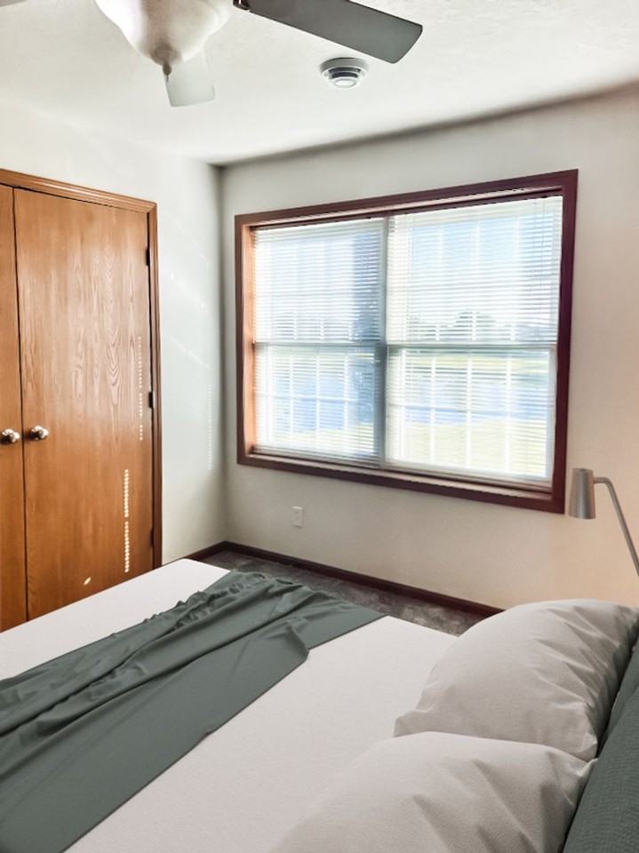 3821 Tiverton Ct - Photo 2 of 13