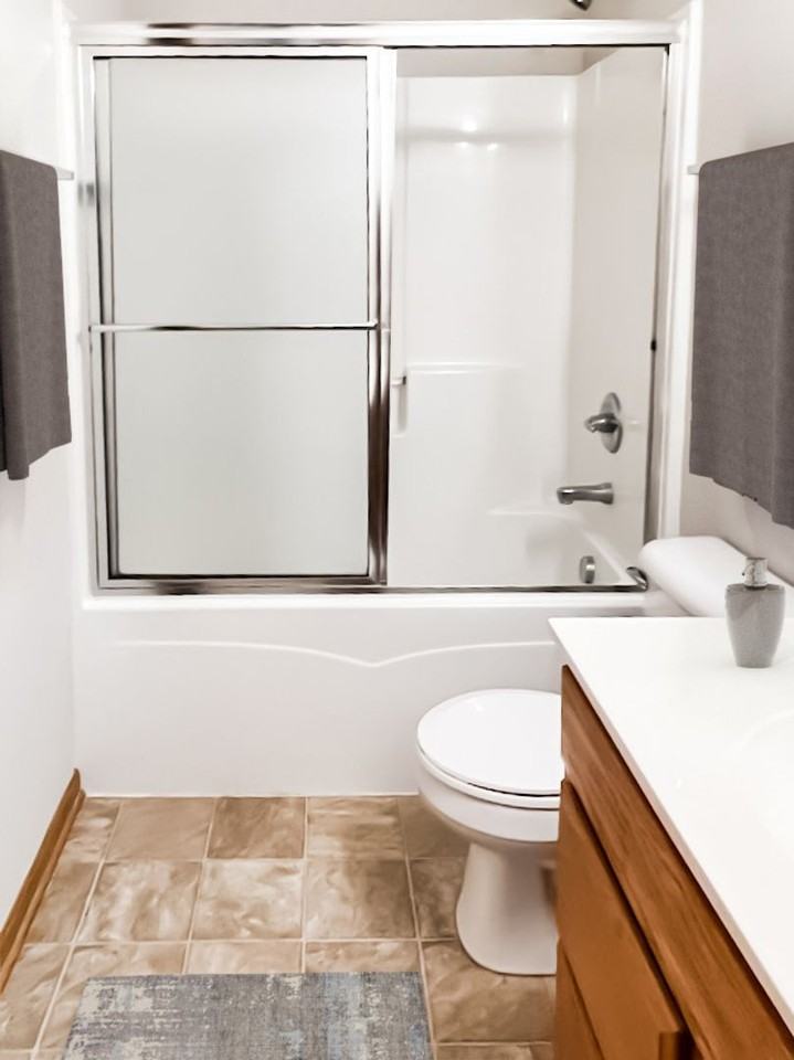 3821 Tiverton Ct - Photo 6 of 13