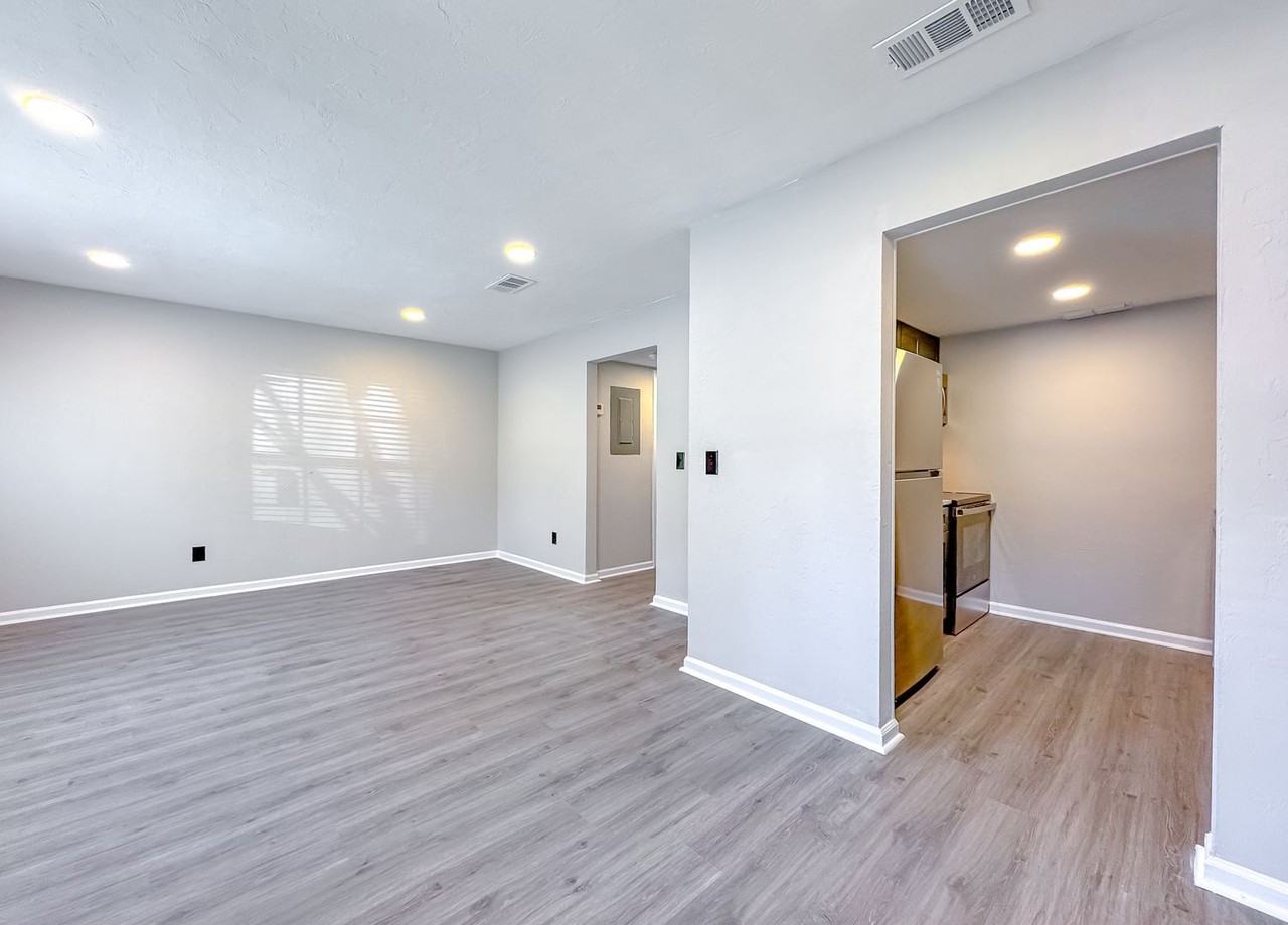 319 Dixie Dr #2C - Photo 2 of 19