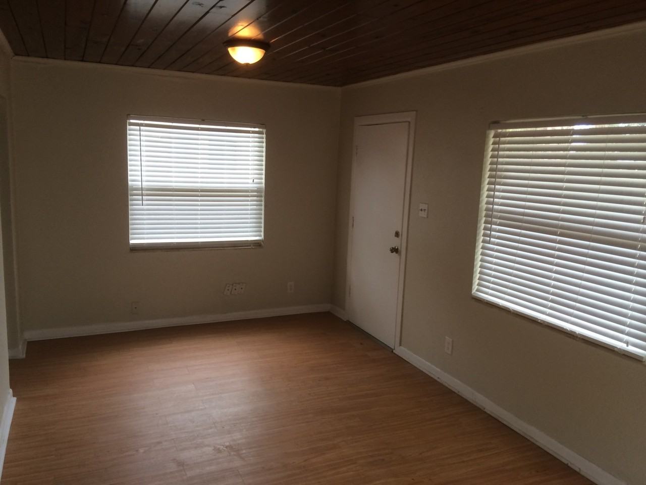 1722 W Nassau St - Photo 4 of 10
