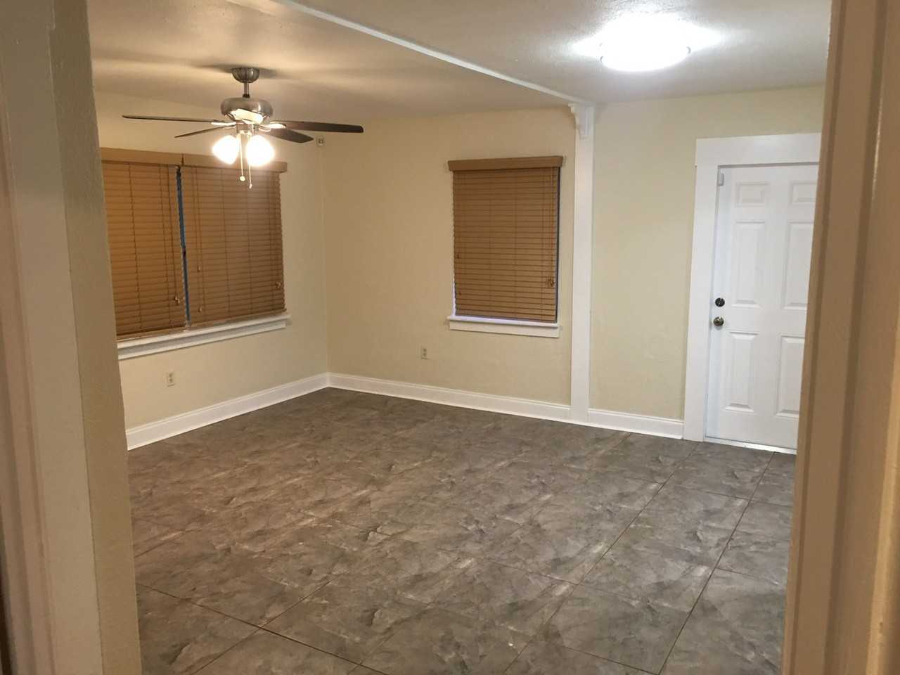 1002 W Arch St - Photo 2 of 12