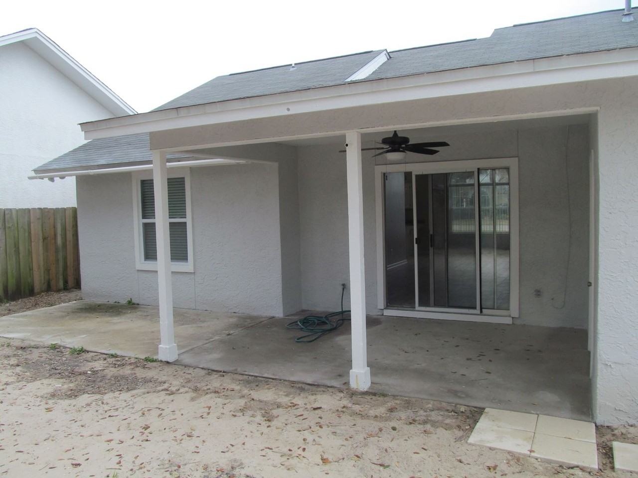 108 Sea Oats Dr - Photo 2 of 26