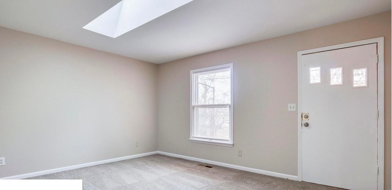 812 Franklin St - Photo 3 of 20