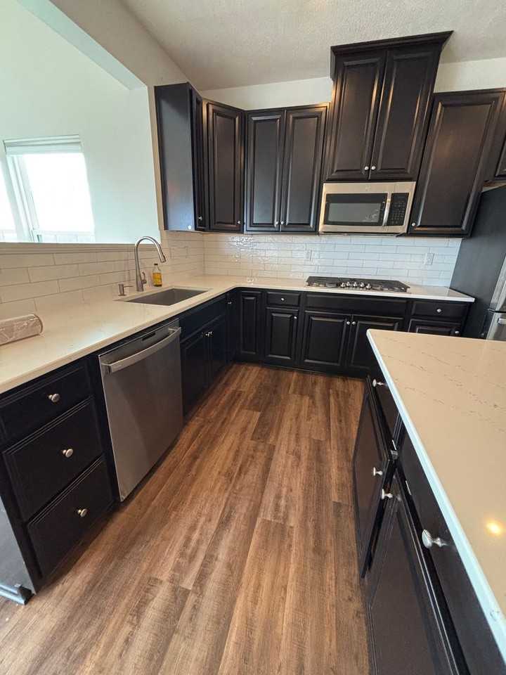 2925 Pinnacle Dr - Photo 4 of 35