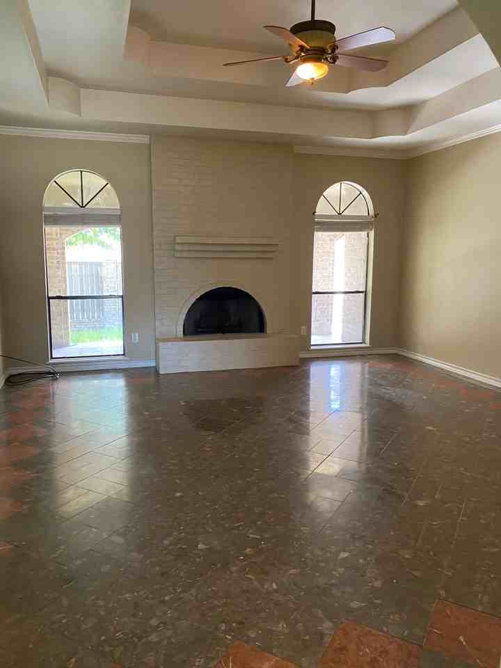 7029 Chiswick Dr - Photo 5 of 8