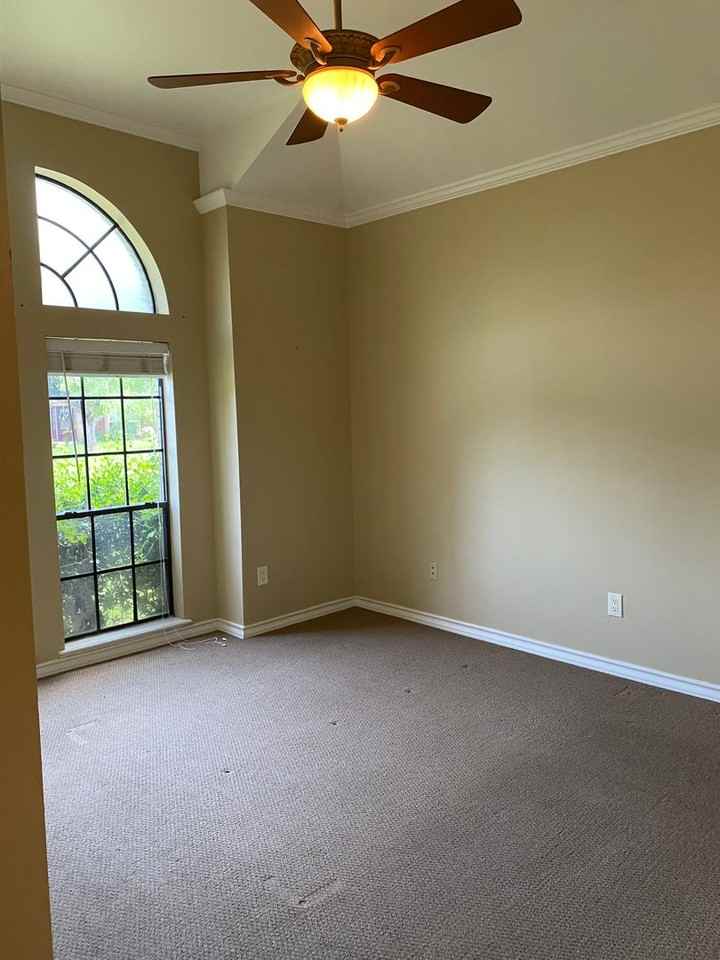 7029 Chiswick Dr - Photo 6 of 8