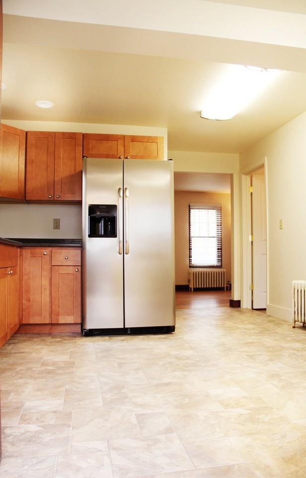 1056 North Ave - Photo 2 of 13