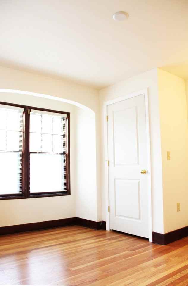 1056 North Ave - Photo 5 of 13