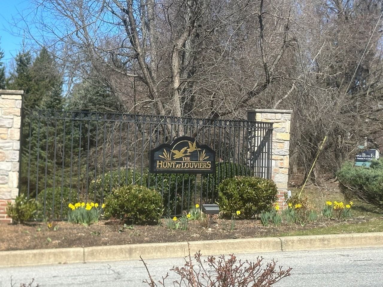 1 Bowman Way - Photo 3 of 31