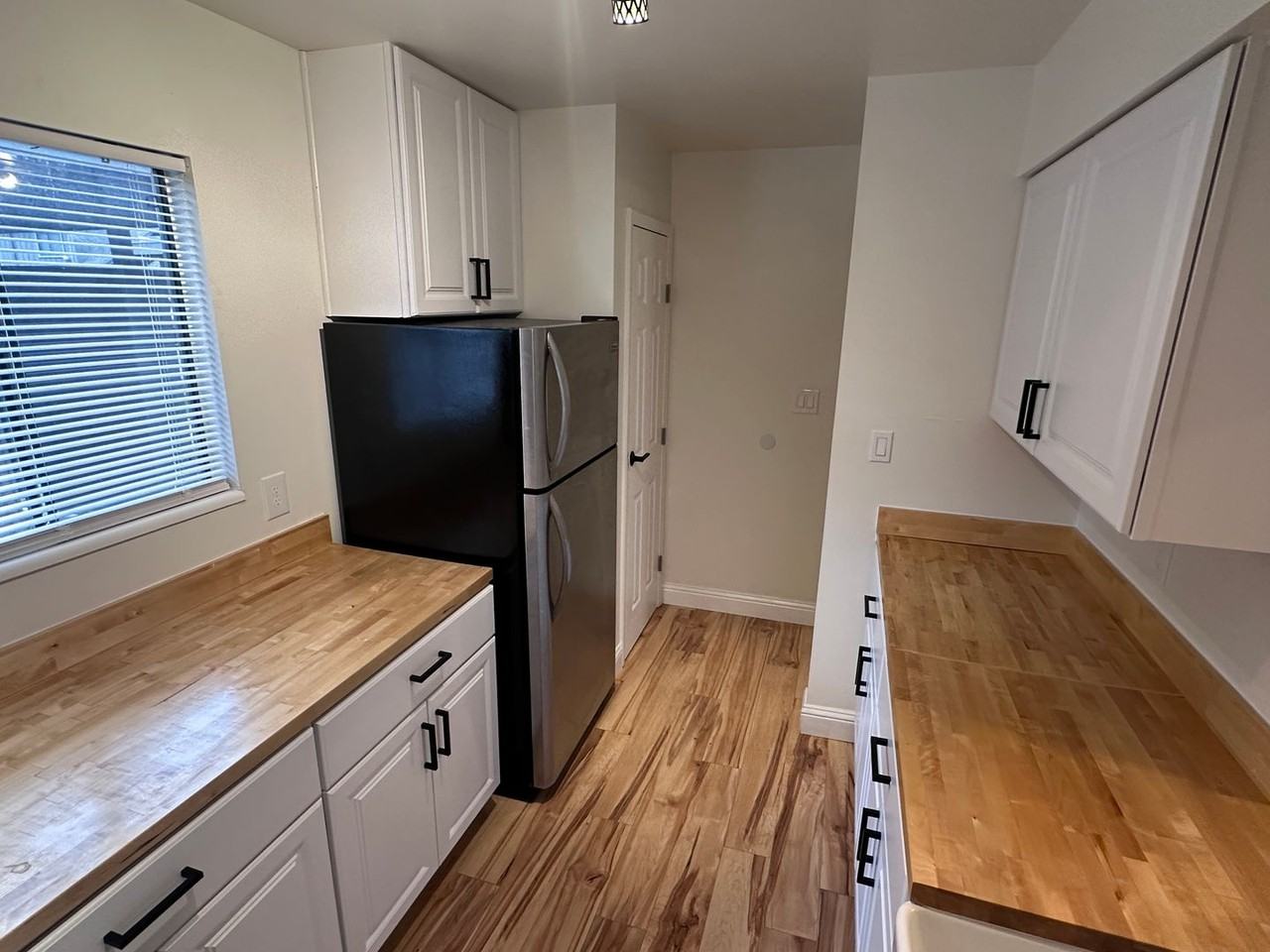 809 E Drake Rd - Photo 2 of 15