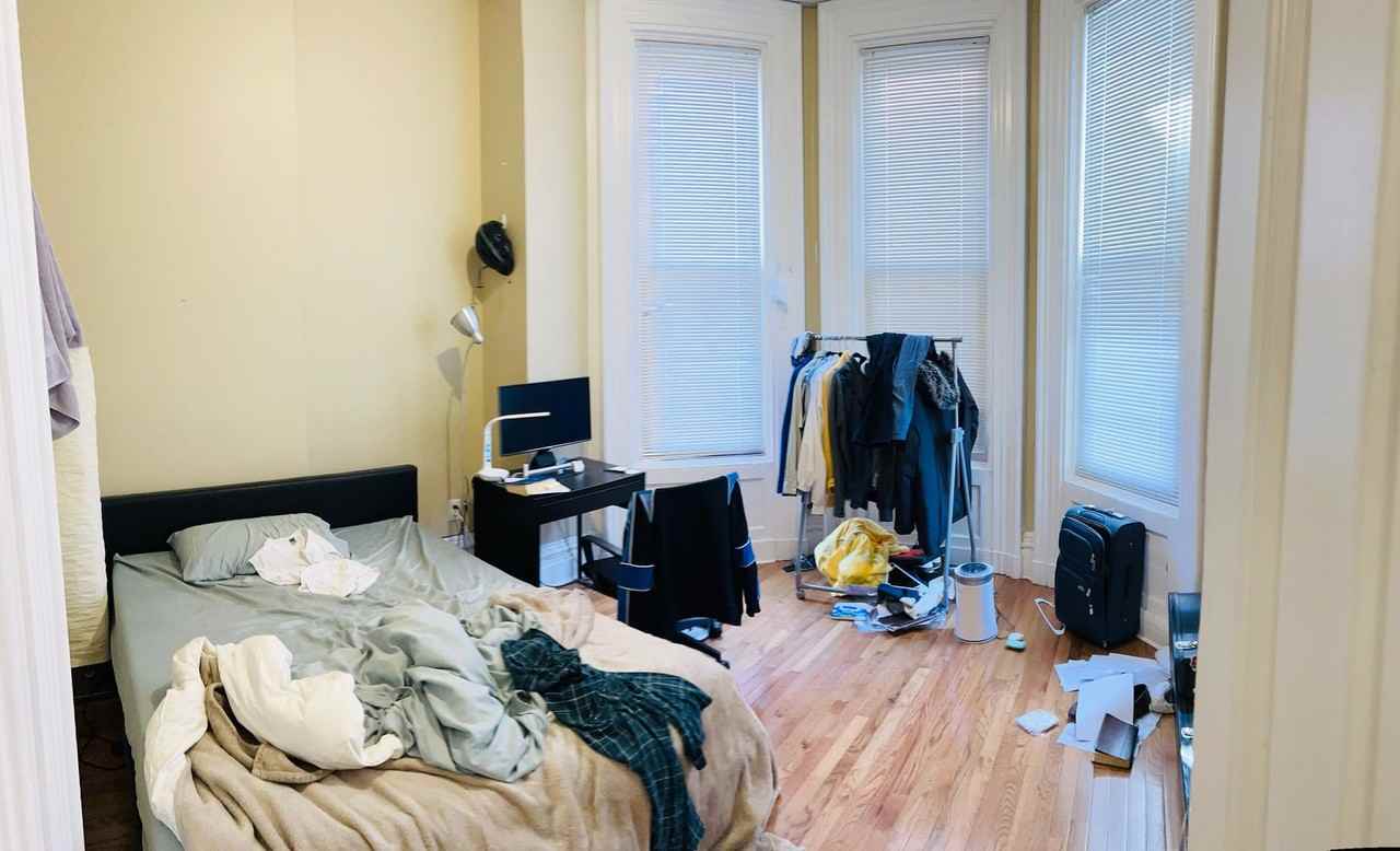 395 Orange St - Photo 4 of 8