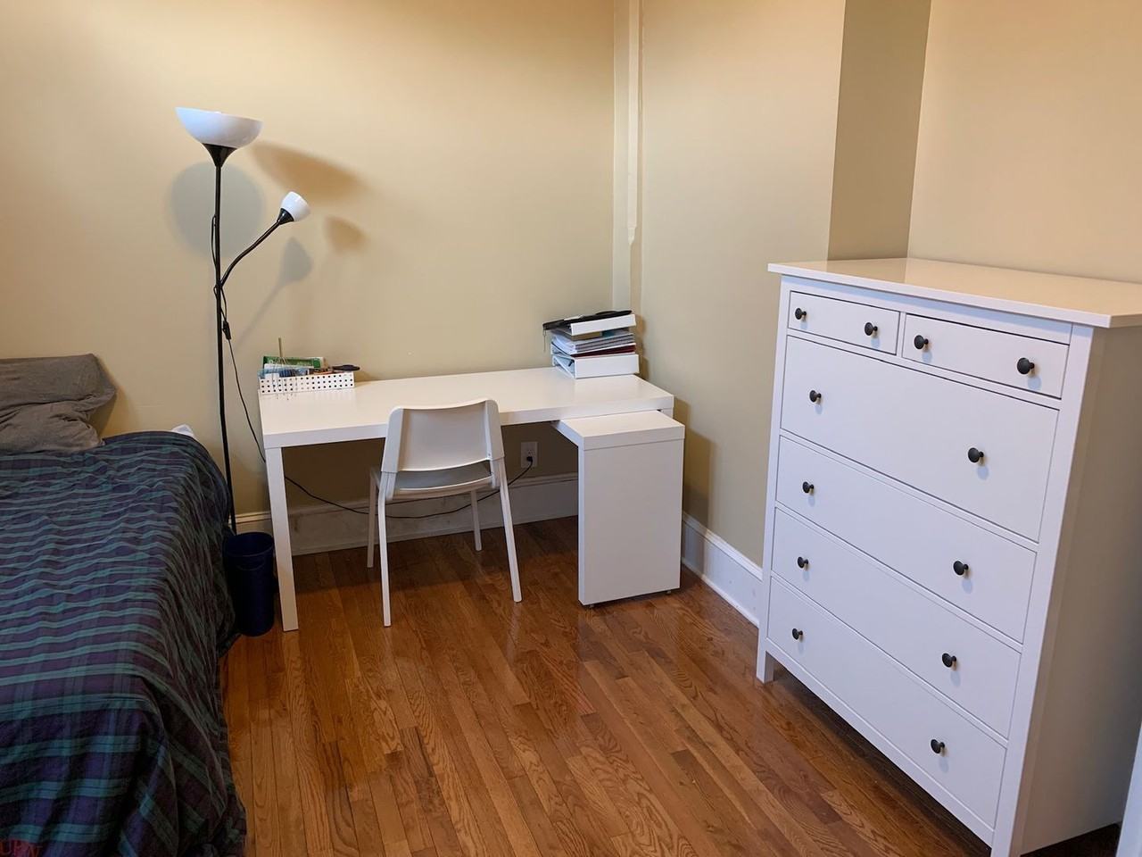 395 Orange St - Photo 7 of 8