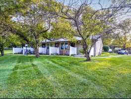 featured image of Rolling Meadows Dr