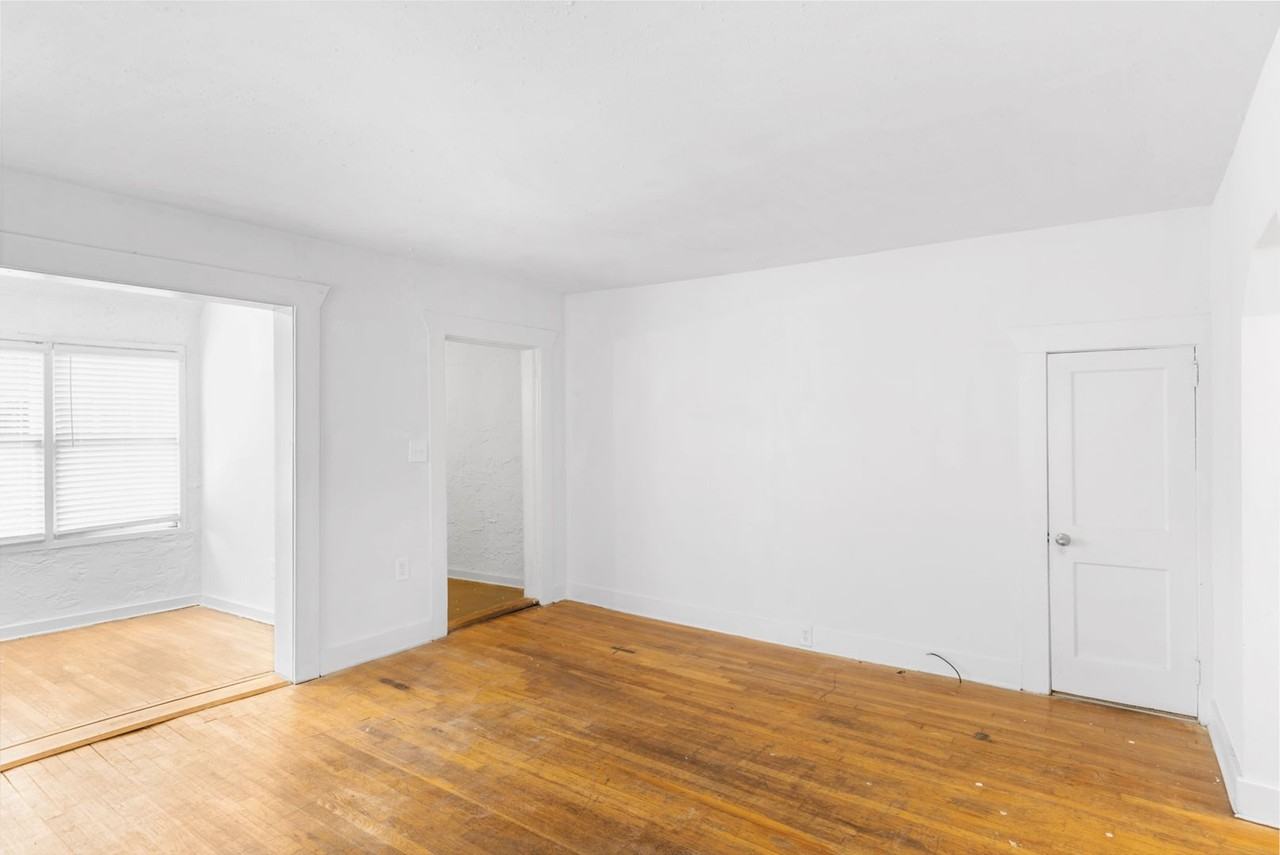 The Ivy - Photo 7 of 18