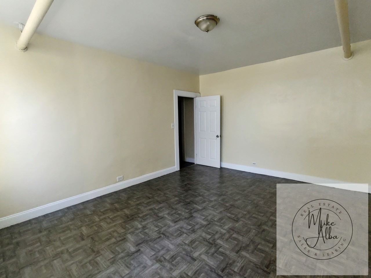 1114 Neill Avenue 1 - Photo 2 of 10