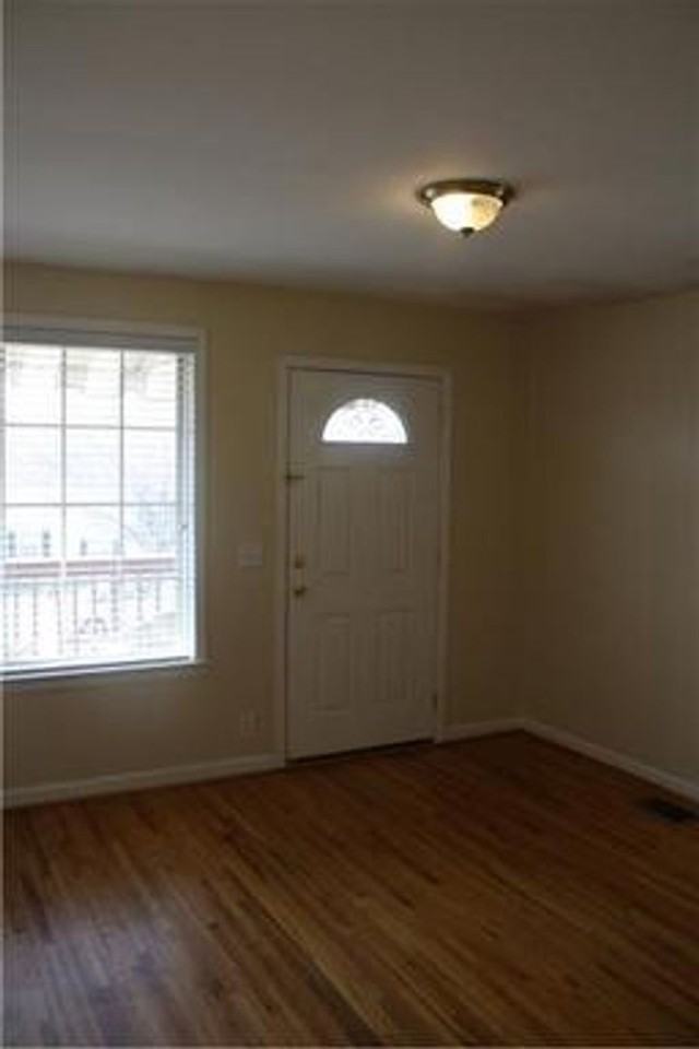 244 35th Ave N - Photo 2 of 12