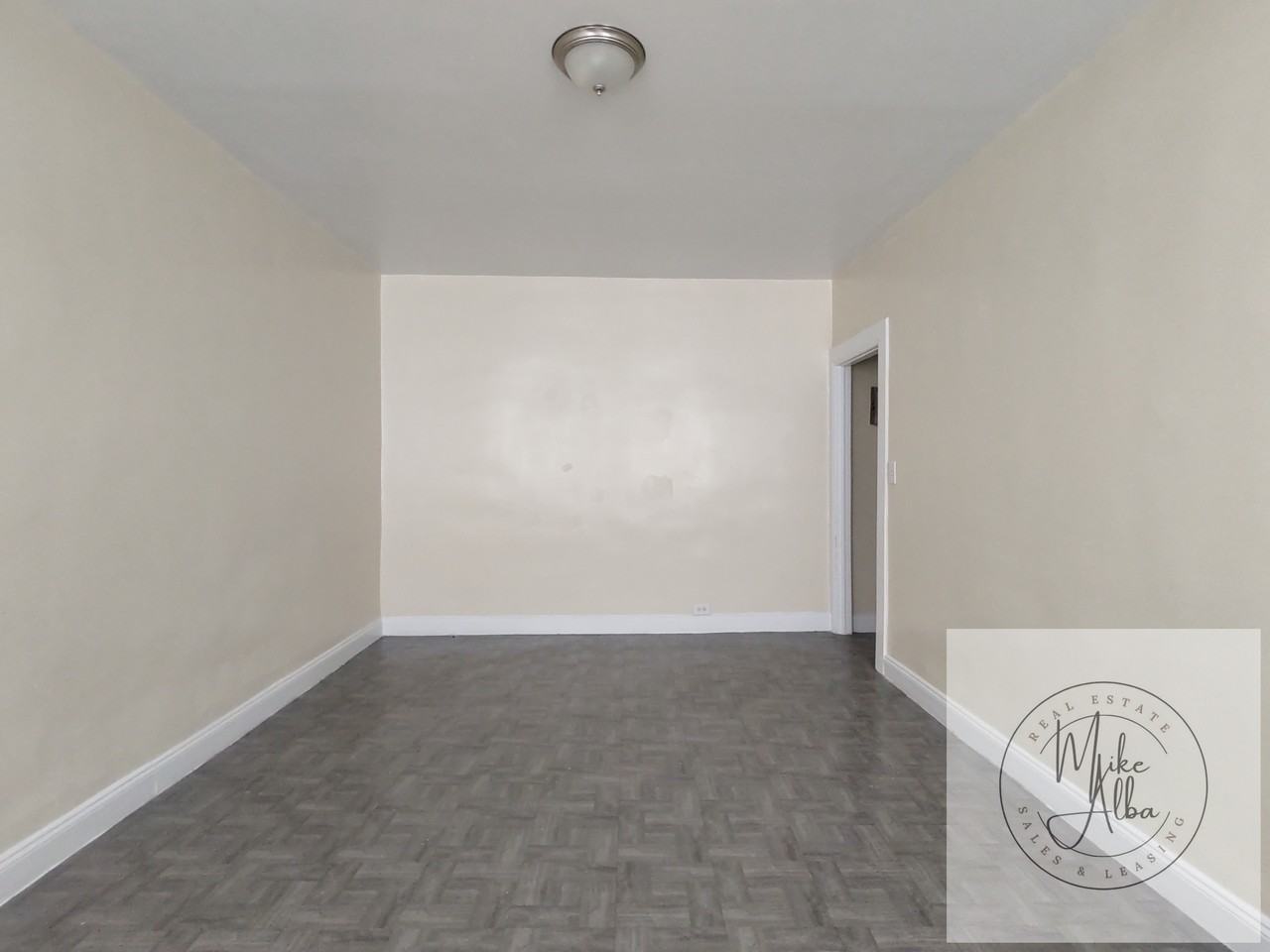 1114 Neill Avenue 1 - Photo 3 of 10