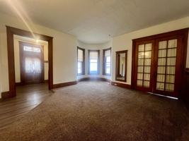 featured image of 204 N 5th St
