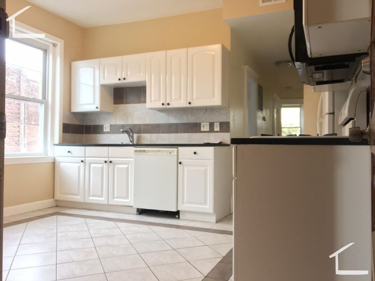 4 Litchfield Street - Photo 7 of 13