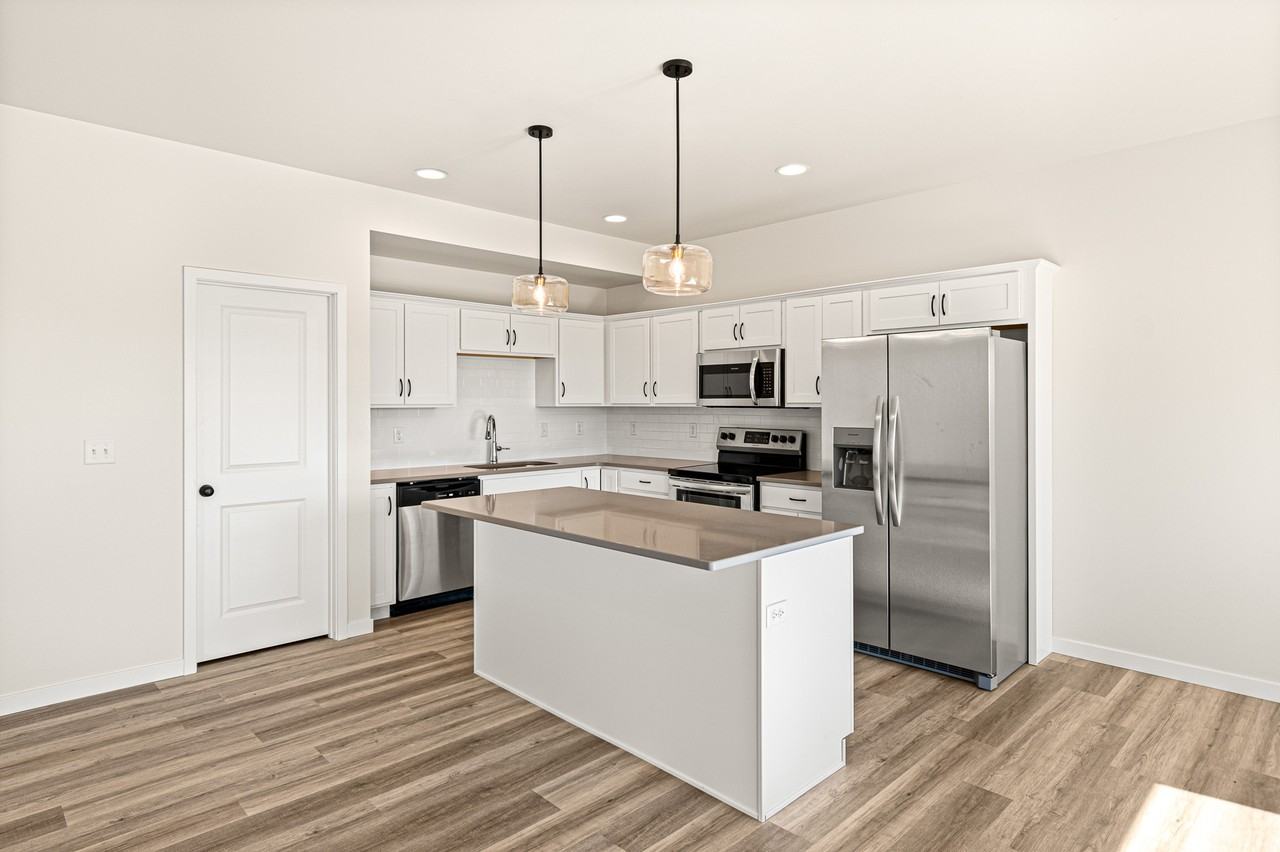 1604 Aspen Ct #1604 - Photo 6 of 23