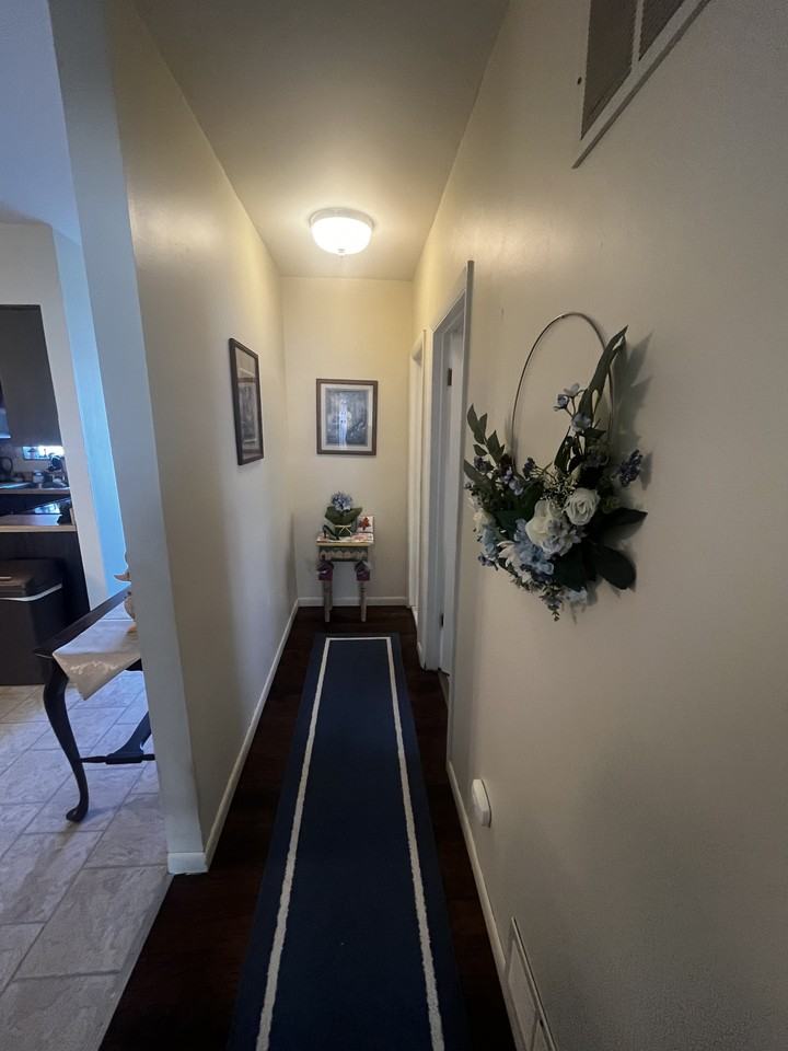 719 Browns Ln #1 - Photo 3 of 9