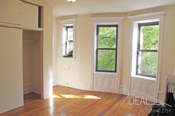 541 8th Street - Photo 2 of 9