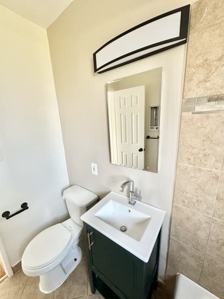 4055 Wade St - Photo 3 of 13