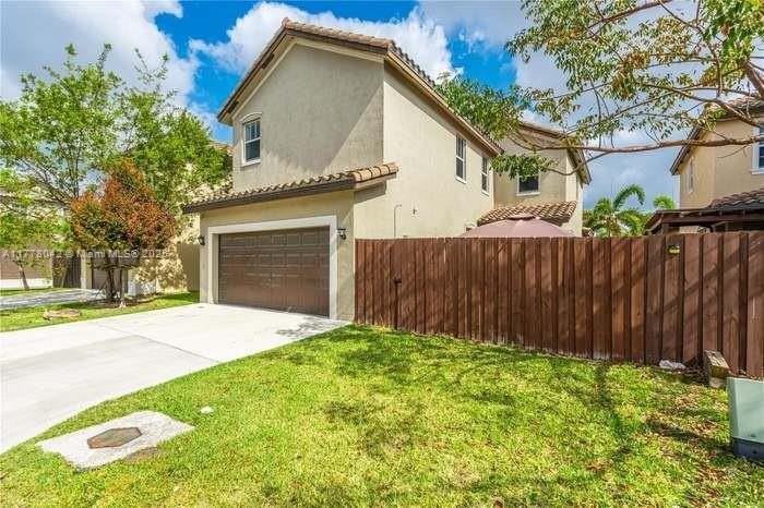 11732 Sw 243rd St - Photo 2 of 22