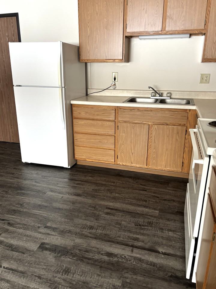 Greenleaf - Photo 3 of 15