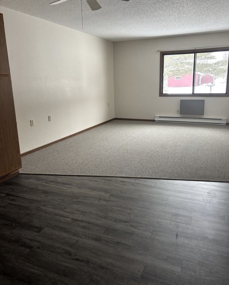 Greenleaf - Photo 7 of 15