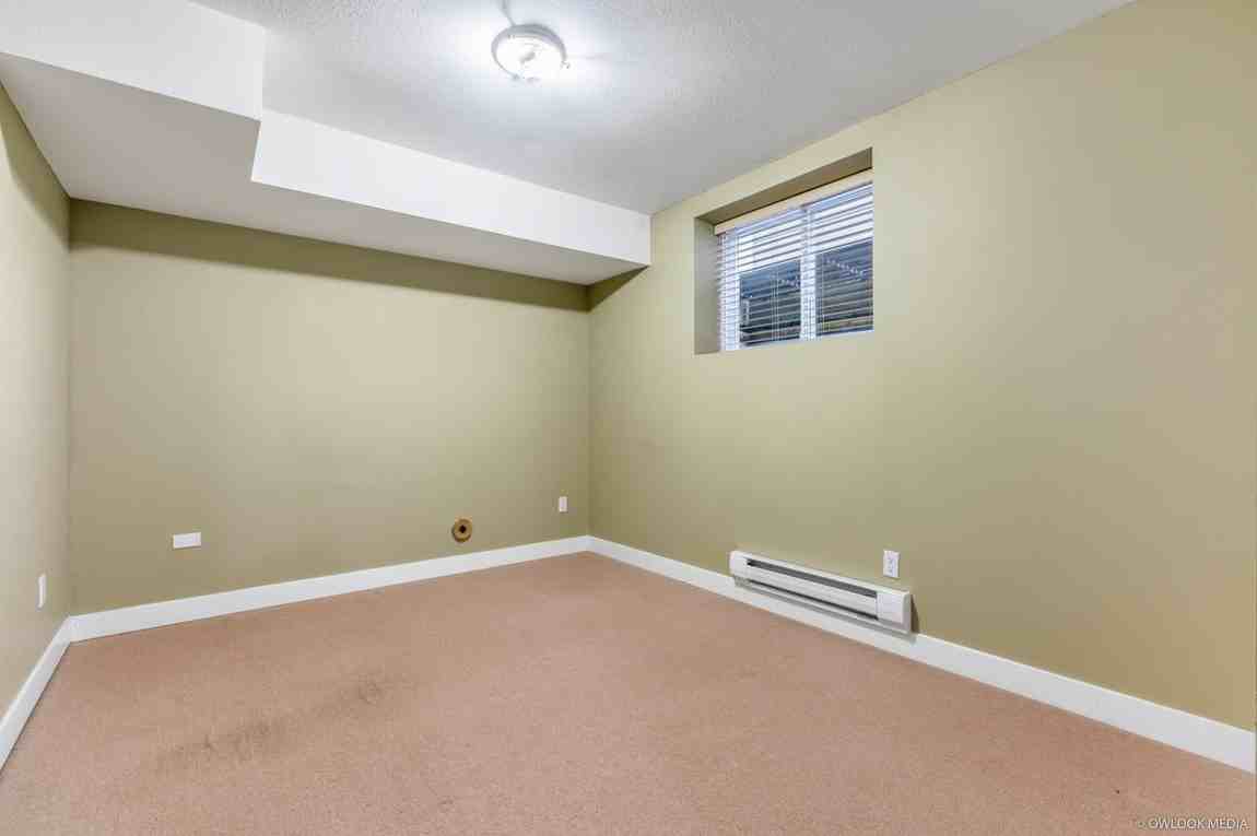 7297 202 Street #BSMT - Photo 4 of 5