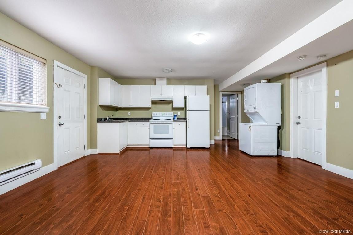 7297 202 Street #BSMT - Photo 2 of 5